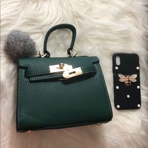 Small trendy cross body purse